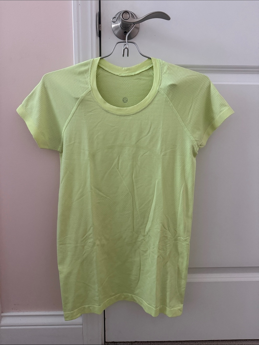Lululemon neon swiftly tech 6